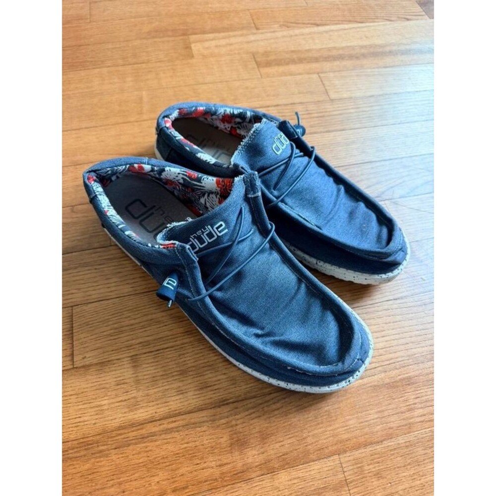 Hey Dude Wally Stretch Mens Shoes 11 Blue Canvas Hawaiian Floral Slip On Loafers
